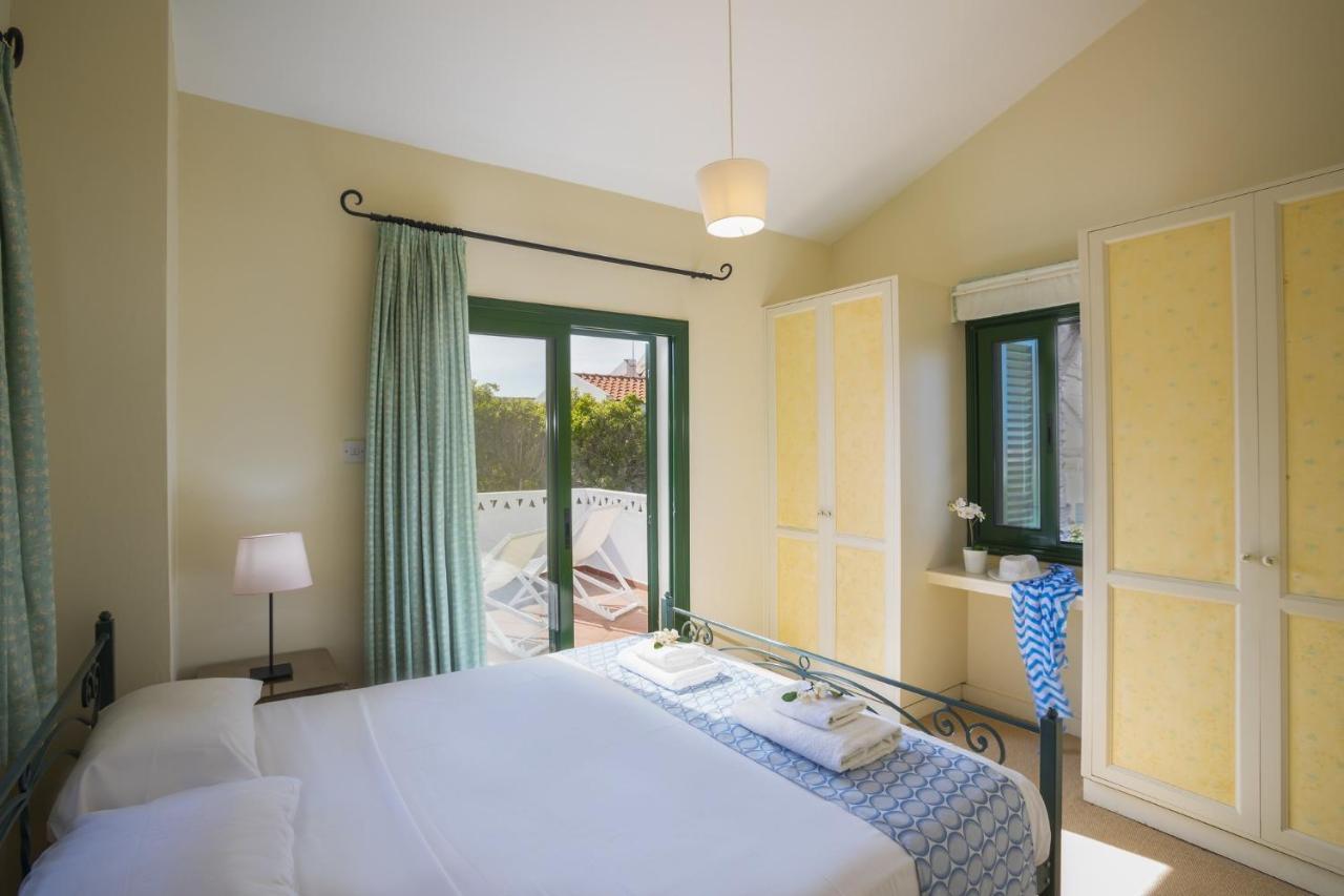 The Apple Tree Villa 普罗塔拉斯 外观 照片